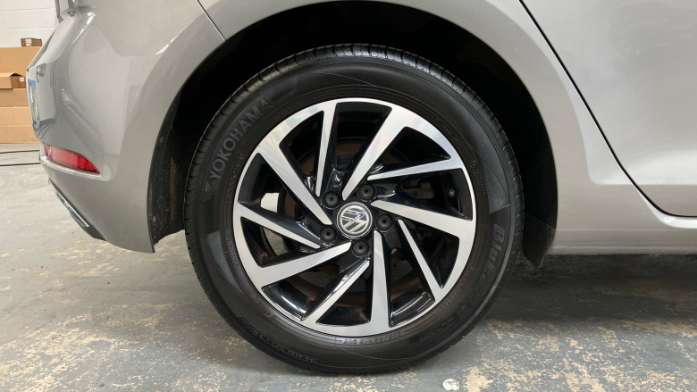 Volkswagen Golf 1.5 TSI EVO 150 Match 5dr DSG Petrol Hatchback